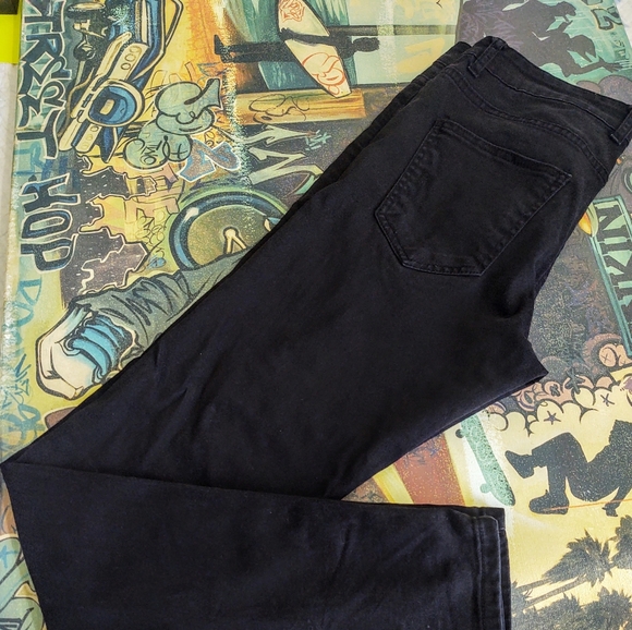 Men's Distressed Skinny Jeans - Picture 5 of 12